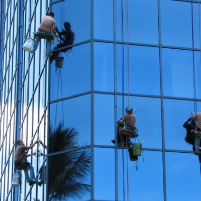 Limpieza De Vidrios En Edificios